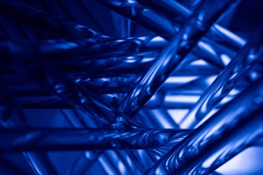 Karanlıkta parlayan optik fiber