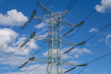 yüksek gerilim hatları, elektrik direkleriName