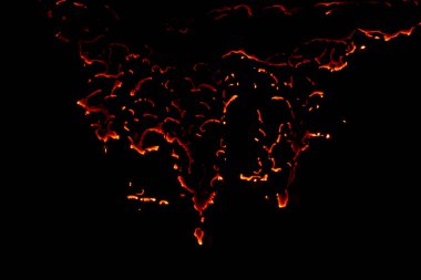 Yanan kağıt, parlayan kağıt kenarı siyah arkaplan üzerinde