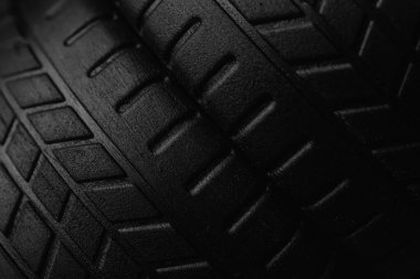 Lastik izleri, lastik izleri.