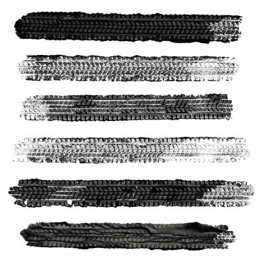 Beyaz arka planda siyah lastik izleri