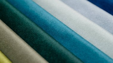 Kumaş şeritler. farklı renklerde çizgili arkaplan