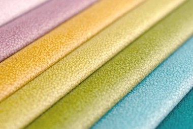 Kumaş şeritler. farklı renklerde çizgili arkaplan