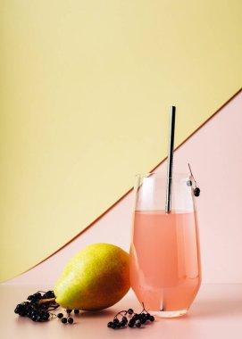 Mürver içeceği, renkli armutlu kokteyl..