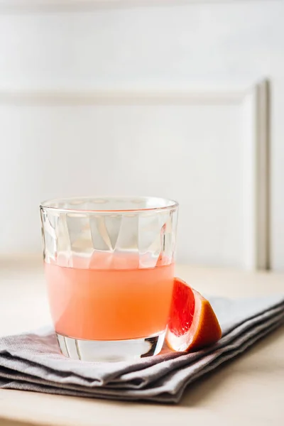 Glass Grapefruit Drink Juice Grapefruit Slice — Stock Photo, Image