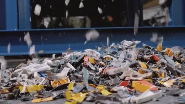 Máquina Para Processamento Materiais Recicláveis Lixo Resíduos Plástico Triturador Plástico — Vídeo de Stock