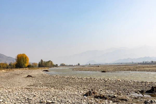 Όμορφο Τοπίο Του Ποταμού Swat Χειμώνα Φθινοπωρινή Περίοδο — Φωτογραφία Αρχείου