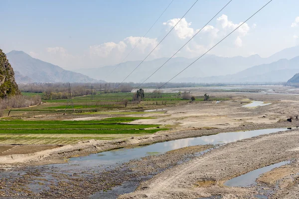 Hermosa Vista Del Paisaje Los Campos Largo Río Swat Pakistán —  Fotos de Stock
