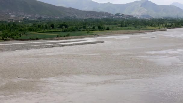 Blick Aus Der Vogelperspektive Auf Einen Überfluteten Fluss Der Landschaft — Stockvideo