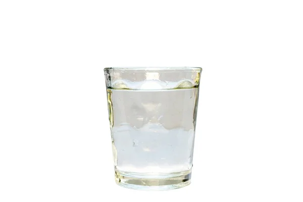 Bicchiere Pieno Acqua Uno Sfondo Bianco Isolato — Foto Stock
