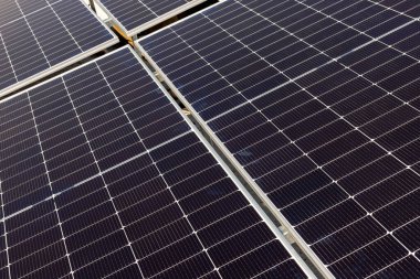 Yenilenebilir enerji için güneş panelleri