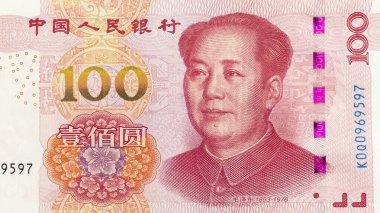 100 Yuan 'lık banknotun ön yüzünü kapatın; Pakistan - 07 Temmuz 2024.