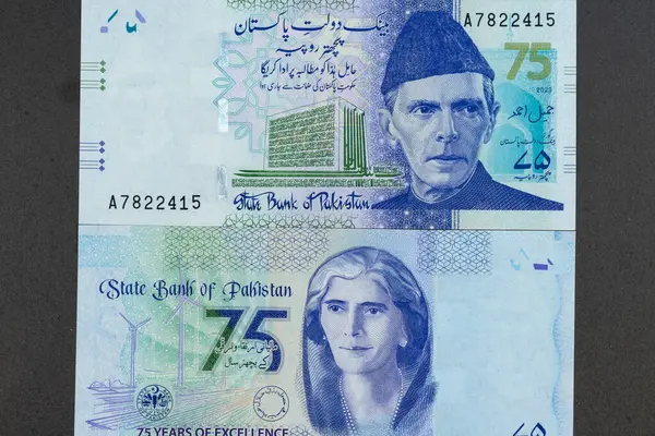 stock image Commemorative 75 Rupees banknote (75 Years of Excellence) both sides Feathering Quaid e Azam Mohammad Ali Jinnah and Fatima Jinnah Portraits