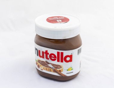 Beyaz arka planda Nutella kavanozu: Pakistan - 09 Ekim 2024.