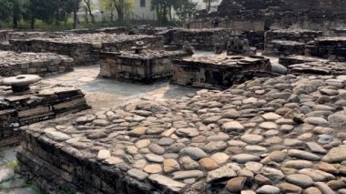 Butkara Stupa, Pakistan 'ın Mingora Swat kenti yakınlarında bulunan önemli bir Budist budist stupasıdır. Maurya İmparatoru Ashoka tarafından yapılmış olabilir.,