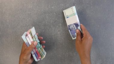 Tutma ve sayma demetleri yeni banknotlar
