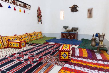 Suudi Arabistan 'daki bir evde geleneksel oda