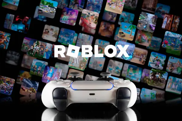 Roblox Logo Scherm Met Playstation Controller Okt 2023 Sao Paulo Rechtenvrije Stockafbeeldingen
