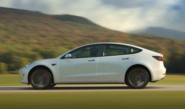 Tesla Model 3 Performans test sürüşü, 6 Mayıs 2024, Kaliforniya, ABD.