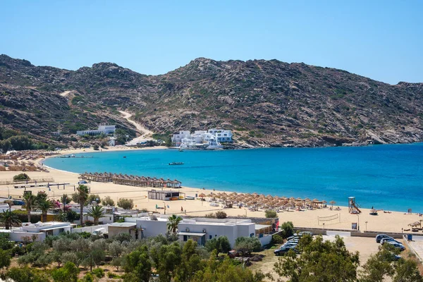 Yunanistan 'ın ünlü Mylopotas plajının nefes kesici panoramik manzarası