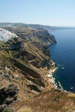Fira Santorini köyünün panoramik manzarası
