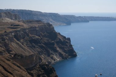 Fira Santorini köyünün panoramik manzarası