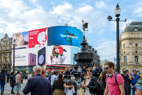 London Großbritannien Mai 2018 Blick Auf Den Überfüllten Piccadilly Circus — Stockfoto