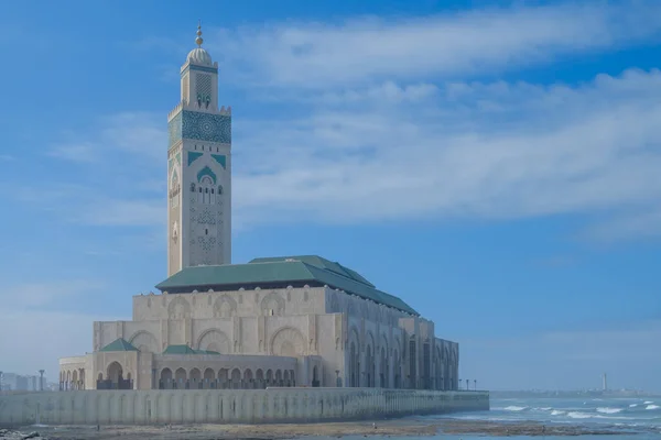 Hasan Adlı Güzel Cami Casablanca Fas Mavi Bir Gökyüzü — Stok fotoğraf
