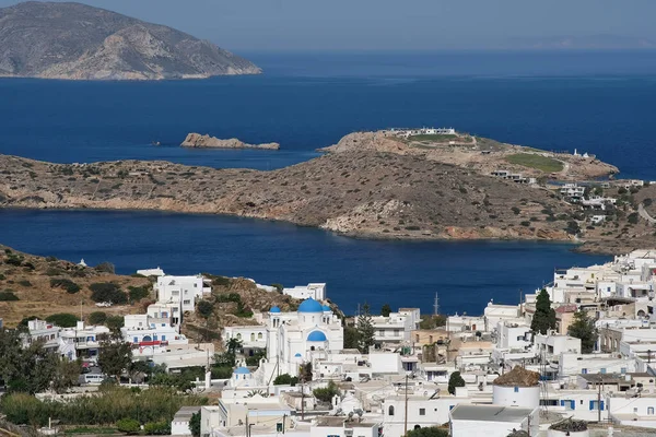 Panoramautsikt Över Den Vitkalkade Byn Och Hamnen Ios Grekland — Stockfoto