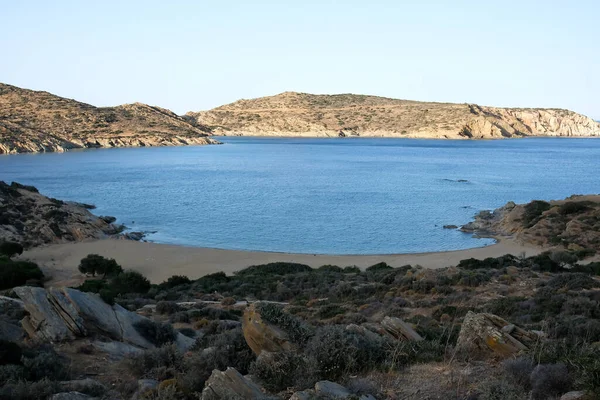 Великолепный Вид Прекрасный Пляж Трис Фасис Греческом Иосе — стоковое фото