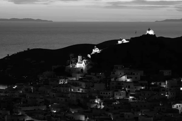 Yunanistan Beyaz Resimli Adasının Güzel Günbatımı Panoramik Manzarası — Stok fotoğraf