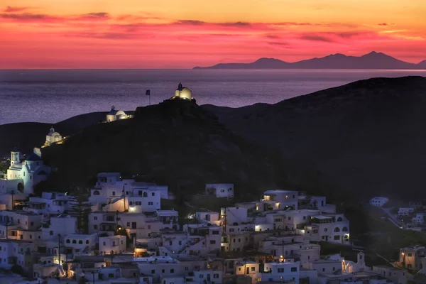 Prachtige Zonsondergang Panoramisch Uitzicht Het Pittoreske Witgekalkte Eiland Ios Griekenland — Stockfoto