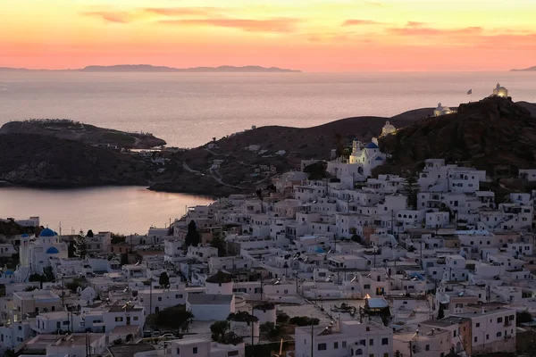 아름다운 아름답고 하얗게 그리스의 이오니아 — 스톡 사진