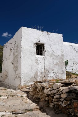 Yunanistan 'da çok eski bir binanın manzarası