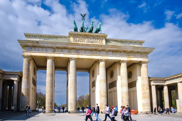 Berlin Niemcy Kwietnia 2023 Widok Bramy Brandenburskiej Lub Brandenburskiej Berlinie — Zdjęcie stockowe