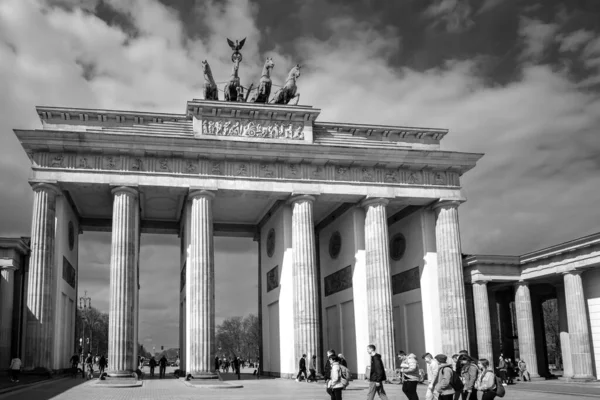 Berlín Alemania Abril 2023 Vista Puerta Brandeburgo Brandenburger Tor Berlín —  Fotos de Stock