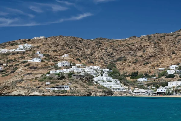 Ios Greece May 2021 Whitewashed Hotels Rooms Rent Popular Mylopotas — Stock Photo, Image