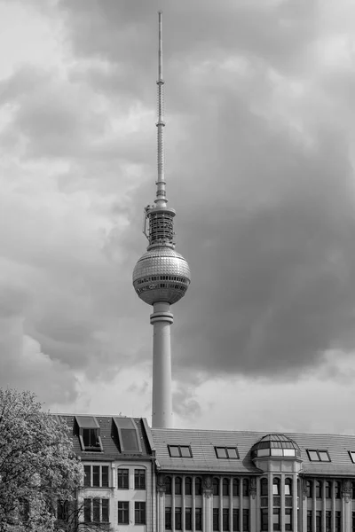 Берлин Германия Апреля 2023 Года Вид Впечатляющий Фасад Телевизионную Башню — стоковое фото