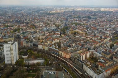 Berlin, Almanya - 19 Nisan 2023: Berlin Almanya 'nın panoramik hava manzarası