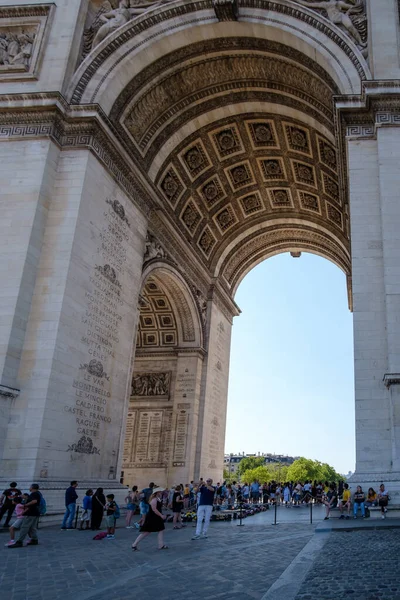Parigi Francia Giugno 2023 Veduta Dei Turisti Del Famoso Arco — Foto Stock