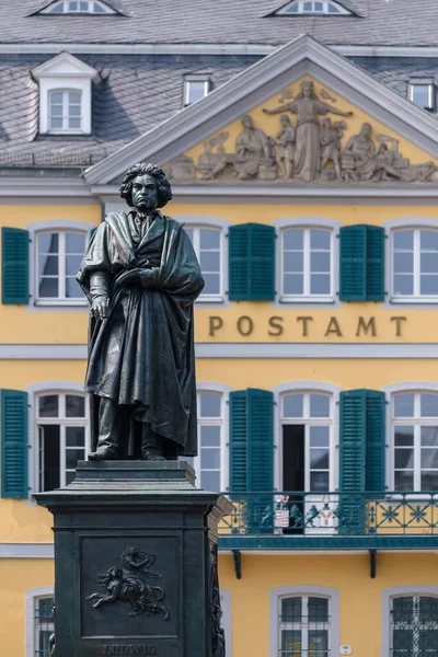 Bonn Alemania Mayo 2023 Vista Estatua Ludwig Van Beethoven Edificio —  Fotos de Stock