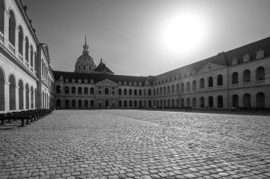 Paris, Fransa - 8 Ekim 2023: Htel des Invalides, hastaların evi, Paris 'te bir askeri müze