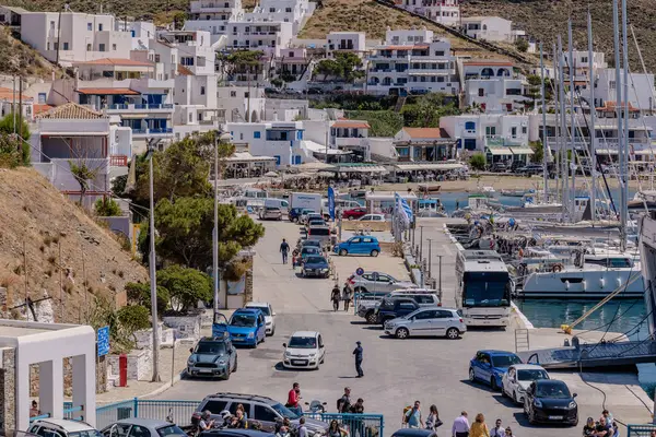 stock image Kythnos, Greece - May 6, 2024 : View of tourists waiting to embark on a ferry boat on the  island of Kythnos Cyclades Greece