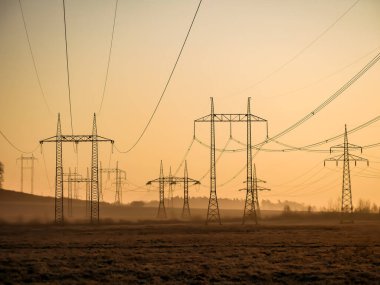 Günbatımının atom çağı enerjisi