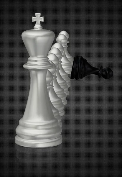 Silver Chess King Και Πιόνια Νικημένο Μαύρο Πιόνι Σκούρο Φόντο — Φωτογραφία Αρχείου