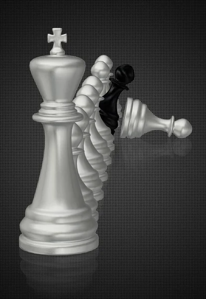 Silver Chess King Και Πιόνια Μαύρο Πιόνι Σκούρο Φόντο Μοναδικό — Φωτογραφία Αρχείου