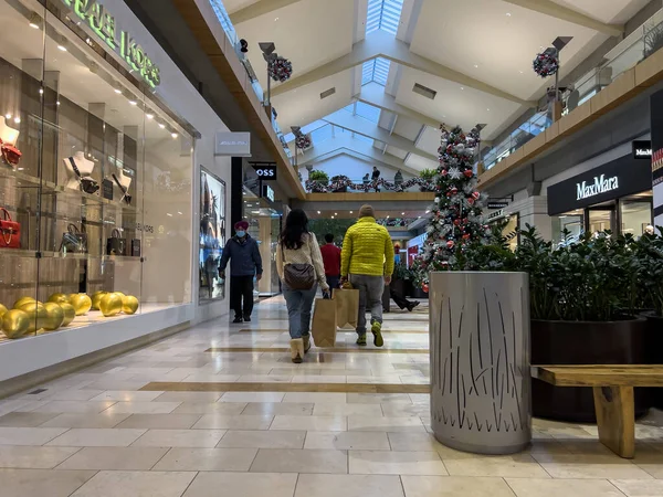 Bellevue Usa Aralık 2022 Noel Zamanı Bellevue Square Mall Alışveriş — Stok fotoğraf