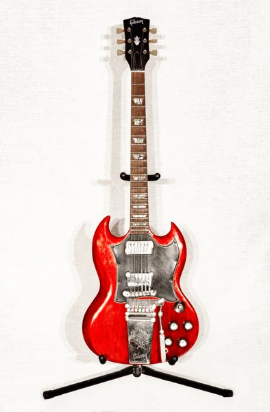 Vintage 1966 Gibson Guitarra Sólida Padrão Herança Cereja Cor Vermelha — Fotografia de Stock