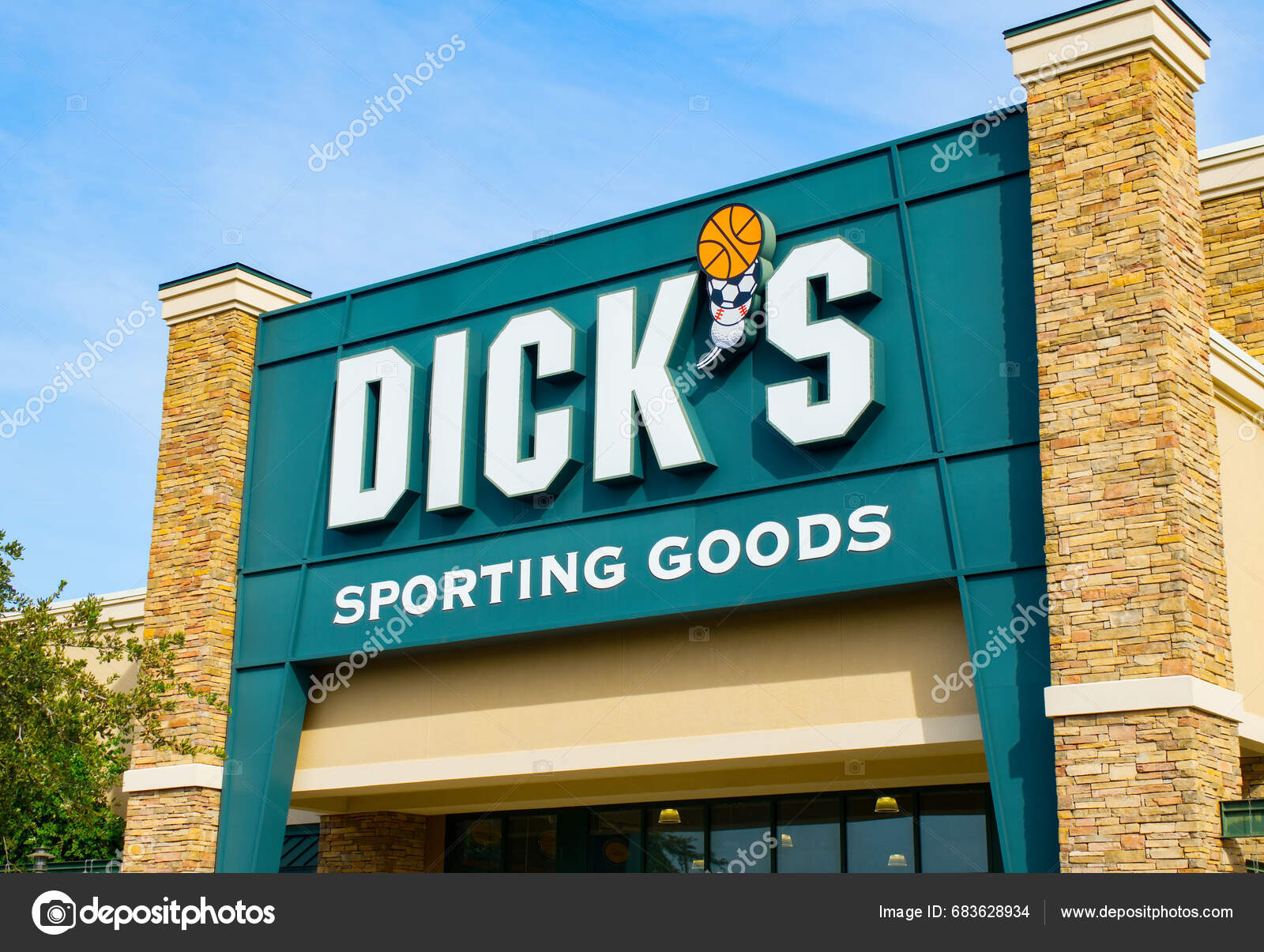 Ocala Florida Usa October 2023 Dicks Sporting Goods Large Facade Stock Editorial Photo