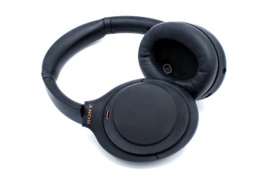 Sony Kulaklıklar Kablosuz Kulaklıklar Kulaklıklar Kulaklık ve Kulaklık Arasında Ses İptal Edici Bluetooth Bağlantı Yüksek Kaliteli Ses Mikrofon Konforlu